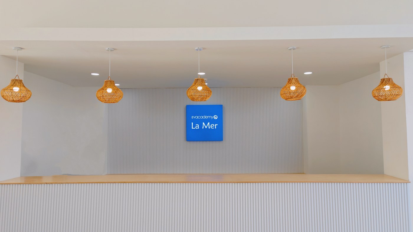 EV La Mer Campus 受付