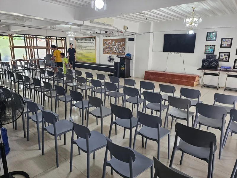 WE Academy Iloilo 食堂